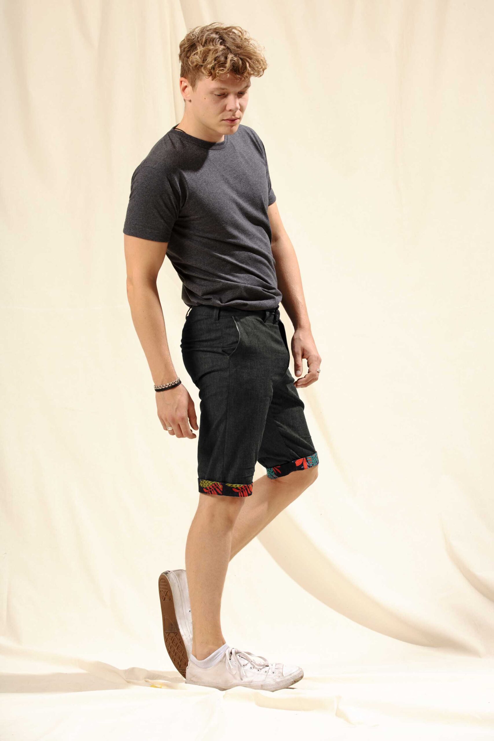 chino-shorts-herren-845zym-1.jpg